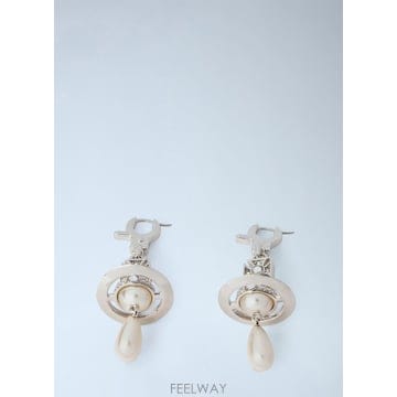 26 F/W 비비안 웨스트우드 AIDA 귀걸이 6202018Q-02P B0112326471