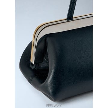 26 F/W 자크뮈스 라 파우치 SALON 숄더 백 25EBAW004 B0112326489