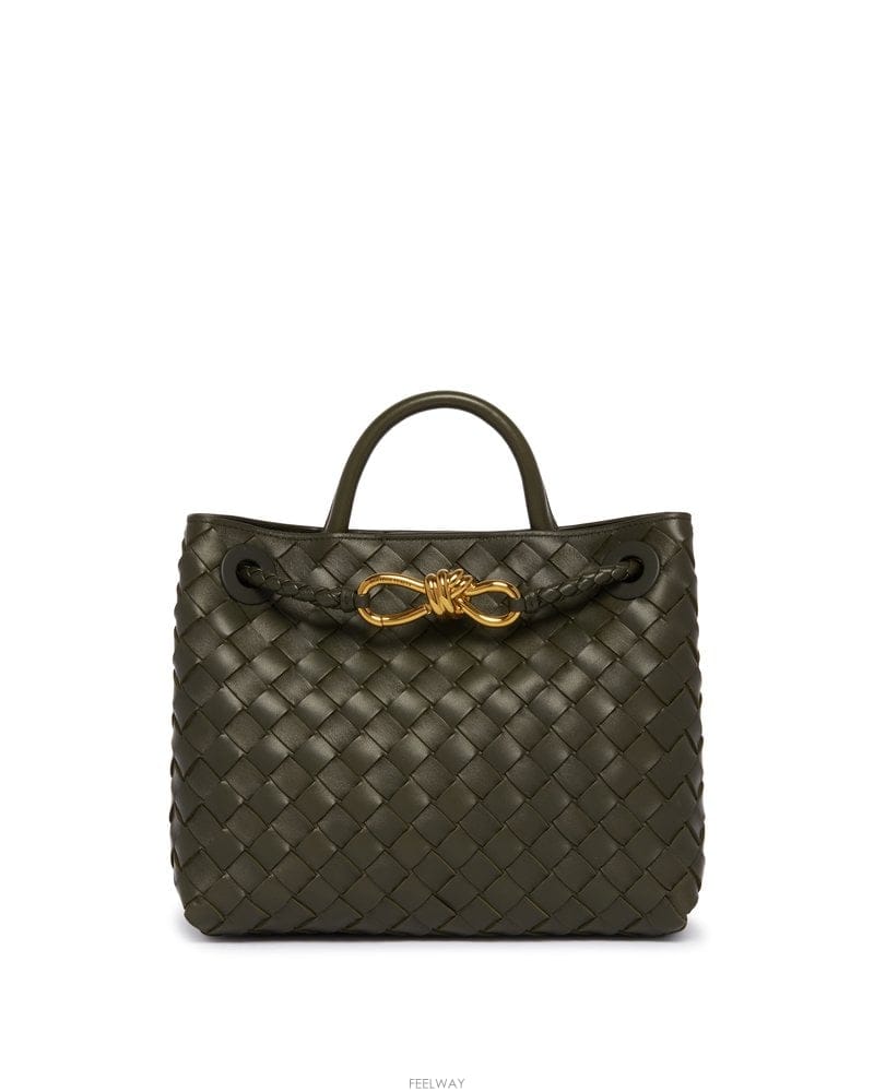 Bottega Veneta 26 F/W ���װ� ����Ÿ �� INTRECC15 ���� 19NAPPA  B074231797526 F/W ���װ� ����Ÿ �� INTRECC15 ���� 19NAPPA  B07423