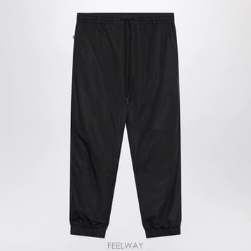 26 F/W 몽클레어 블랙 트라우저 인 테크니컬 패브릭 2A00002 B0052327117