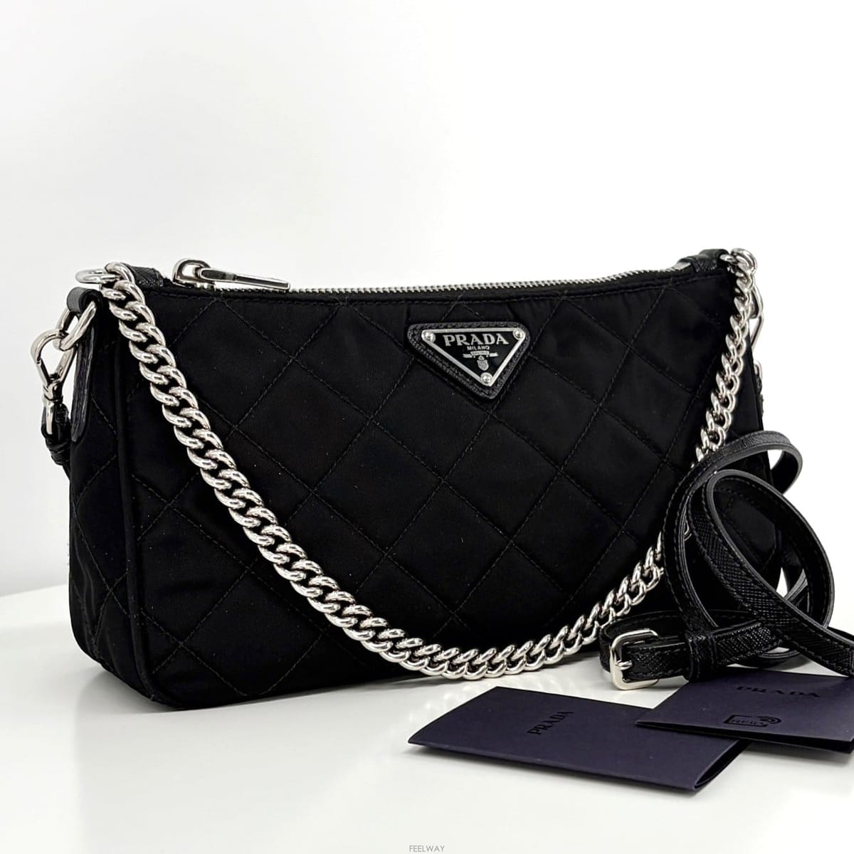 PRADA ����� �ﰢ�ΰ� ���Ϸ� ���� ü�� ũ�ν��� ���� (1BH026)����� �ﰢ�ΰ� ���Ϸ� ���� ü�� ũ�ν��� ���� (1BH026