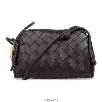 Bottega Veneta 26 FW ���װ� ����Ÿ ��Ʈ��ġ���� �ܼ�Ʈ ũ�ν��ٵ� �� 2132 794258VCPP126 FW ���װ� ����Ÿ ��Ʈ��ġ���� �ܼ�Ʈ ũ�ν��ٵ� �� 