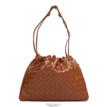 Bottega Veneta 26 FW ���װ� ����Ÿ ��Ʈ��ġ���� ��ο콺Ʈ�� ����� 2376 796728V3IV126 FW ���װ� ����Ÿ ��Ʈ��ġ���� ��ο콺Ʈ�� ����� 2