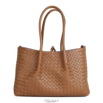 Bottega Veneta 26 FW ���װ� ����Ÿ �ǳ�����ī ��Ʈ�� 2591 854371V5AG1INTR10SILKYCALFSILKYCSUE26 FW ���װ� ����Ÿ �ǳ�����ī ��Ʈ�� 2591 854371V5AG1