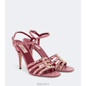 Valentino 26 FW �߷�Ƽ�� ����ٴ� Rockstud ���� ���� TP57921856126 FW �߷�Ƽ�� ����ٴ� Rockstud ���� ���� TP579218561