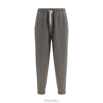 Brunello Cucinelli �ؿ� ���¸���� AW26 ���ڷ���ġ�ڸ� ���� ũ��Ʈ ��İ� �ش� ���۰� �ִ� ���� ��Ʈ ĳ�ù̾� ���� M2�ؿ� ���¸���� AW26 ���ڷ���ġ�ڸ� ���� ũ��Ʈ ���