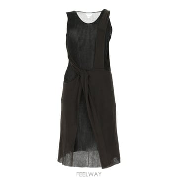 Bottega Veneta 26 FW ���װ� ����Ÿ �ƾƿ� ���̾�� ��Ʈ �巹�� 2005 621282VKTP026 FW ���װ� ����Ÿ �ƾƿ� ���̾�� ��Ʈ �巹�� 2005 6