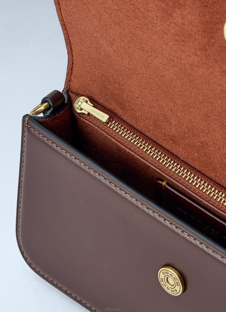 Coach 26 F/W ��ġ �� �� ELORA ž �ڵ� ũ�ν��ٵ� �� CCY30 B011231990626 F/W ��ġ �� �� ELORA ž �ڵ� ũ�ν��ٵ� �� CCY30 B0