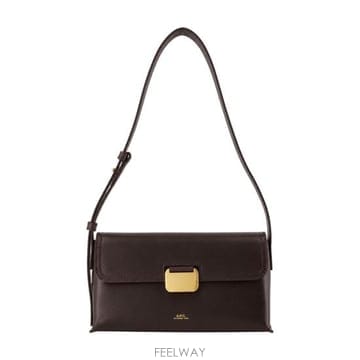 26FW 아페쎄 크로스백 PXBVV F67054 CAE BROWN