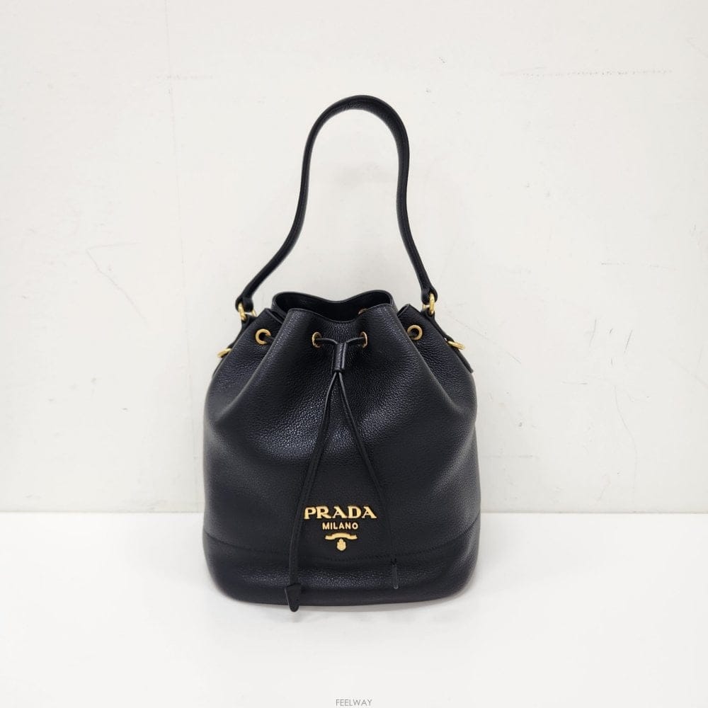 PRADA [�µ��߰���ǰ] ����� 1BE018 ���ڷ� ���̳� ��Ŷ�� ũ�ν���[�µ��߰���ǰ] ����� 1BE018 ���ڷ� ���̳� ��Ŷ�� ũ��