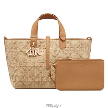 DIOR 26 FW Toujours ������ �̵� �����ڴ� �ΰ� �� ������ ��Ƽ ��Ʈ��26 FW Toujours ������ �̵� �����ڴ� �ΰ� �� ������ ��