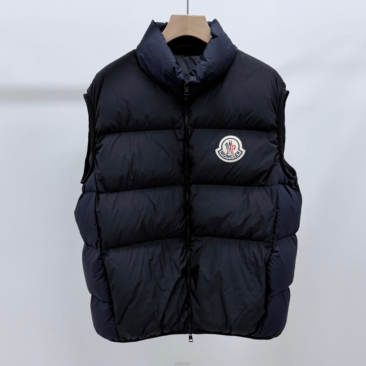 Moncler [S+��/4] 24FW ��Ŭ���� �˸��� ���� �е� ����[S+��/4] 24FW ��Ŭ���� �˸��� ���� �е� ����