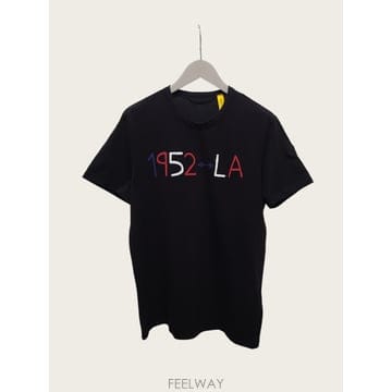 Moncler [�߰���ǰ/���̽���] L / ��Ŭ���� ���� ���Ͼ 1952 X LA �ΰ� ������ ����Ƽ[�߰���ǰ/���̽���] L / ��Ŭ���� ���� ���Ͼ 1952 X 