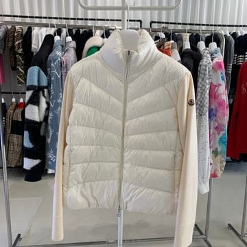 Moncler ��Ŭ���� �е� �� ���� ī��� M��Ŭ���� �е� �� ���� ī��� M