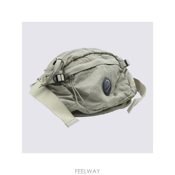 CP company �δ��� C.P. COMPANY ���� ���۴� �׷��� ũ�ν����δ��� C.P. COMPANY ���� ���۴� �׷��� ũ�ν���
