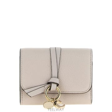 Chloe �δ��� Chloe ���ο� �׷��� �����δ��� Chloe ���ο� �׷��� ����