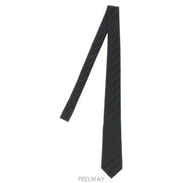 Saint Laurent �δ��� SAINT LAURENT ���ζ� ��Ʈ������ �׷��� ��Ÿ���δ��� SAINT LAURENT ���ζ� ��Ʈ������ �׷��� ��Ÿ��
