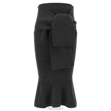 Jacquemus �δ��� JACQUEMUS ��ũ���� �׷��� ��ĿƮ�δ��� JACQUEMUS ��ũ���� �׷��� ��ĿƮ
