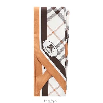 Burberry 26FW ������ üũ ��ũ ��ī�� 812032026FW ������ üũ ��ũ ��ī�� 8120320