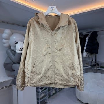 루이비통 풀 모노그램 리버시블 바람막이 자켓