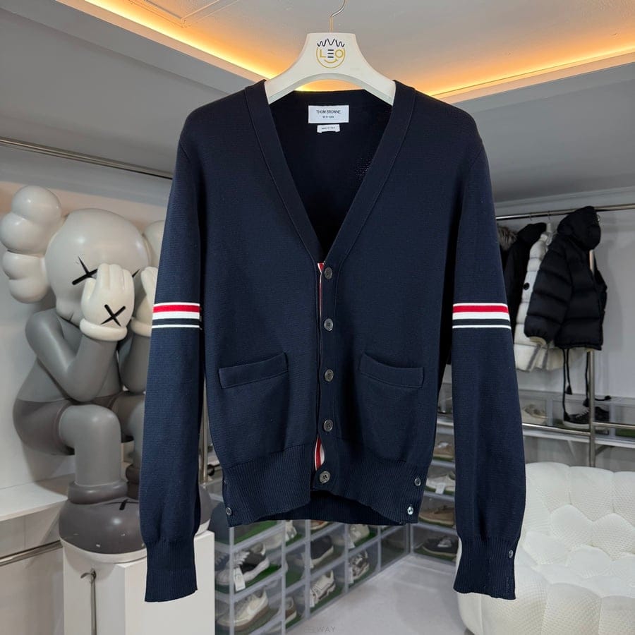 Thom Browne ����� �ж�뽺Ƽġ �Ϲ�� �Ｑ ��Ʈ������ ���������� �ж�뽺Ƽġ �Ϲ�� �Ｑ ��Ʈ������ �����
