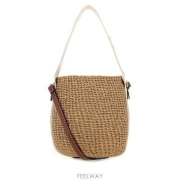 Chloe 26FW ���ο� ��Ʈ�� CHC22SS381G55 101 Beige o Tan26FW ���ο� ��Ʈ�� CHC22SS381G55 101 Beige o Tan