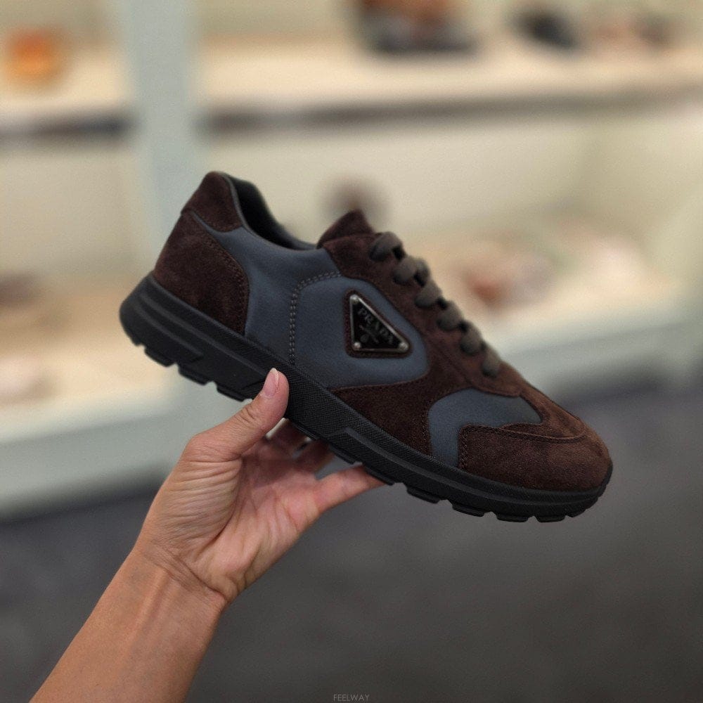 PRADA ����� �ﰢ�ΰ� ������ ���� ����Ŀ�� 2EE455����� �ﰢ�ΰ� ������ ���� ����Ŀ�� 2EE455