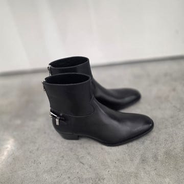 셀린느 드러그스토어 백 버클 부츠