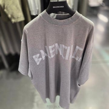 발렌시아가 뉴 테이프 빈티지 미디움핏 반팔 티셔츠 739784 TRVK1 1300