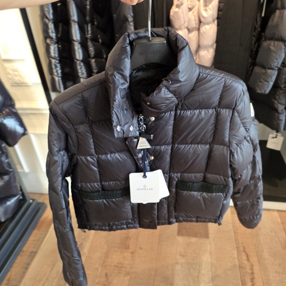 Moncler ��Ŭ���� JAROTEU ���� �淮 �е� ���� K20931A00017 597YF��Ŭ���� JAROTEU ���� �淮 �е� ���� K20931A00017 597Y