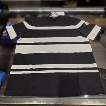 몽클레르 남성 스트라이프 반팔 티셔츠 J10918C00055 89AHZ