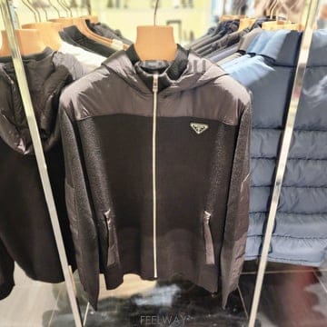 프라다 후드 집업 자켓