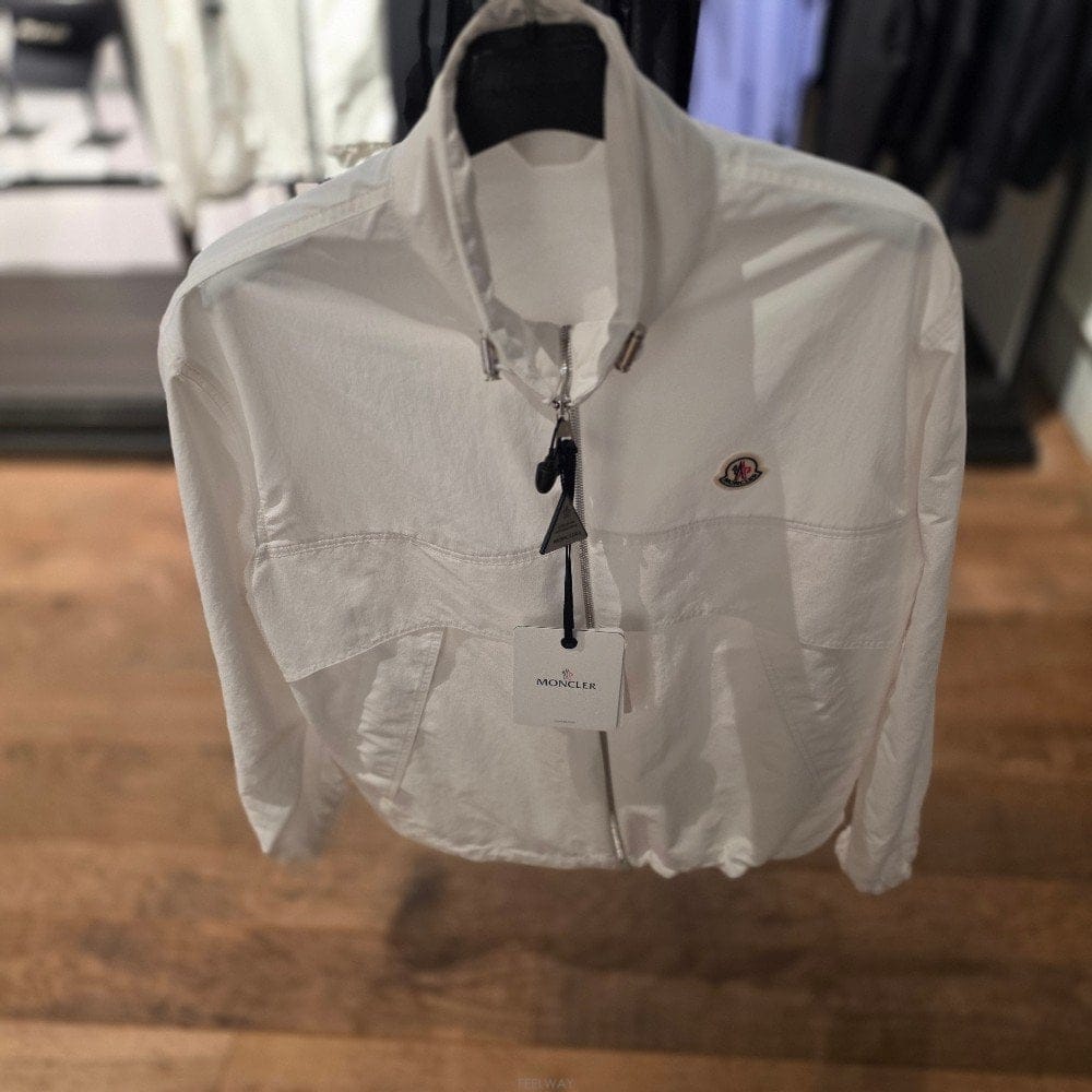 Moncler ��Ŭ���� GALES ���� �ٶ����� ���� J10911A00120 595M6��Ŭ���� GALES ���� �ٶ����� ���� J10911A00120 595M6