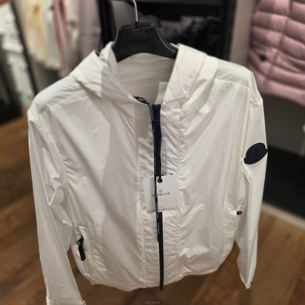 Moncler ��Ŭ���� CARLES ���� �ٶ����� ���� K10911A00197 54A91��Ŭ���� CARLES ���� �ٶ����� ���� K10911A00197 54A91