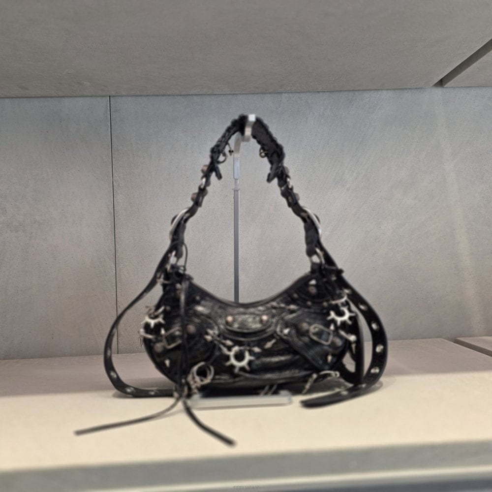 Balenciaga �߷��þư� �Ǿ�� �� ī�� ����� XS ���� 671309 2AAXK 1000�߷��þư� �Ǿ�� �� ī�� ����� XS ���� 671309 2AAXK 