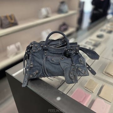 발렌시아가 네오 카골 시티백 미디움 700451 210BI