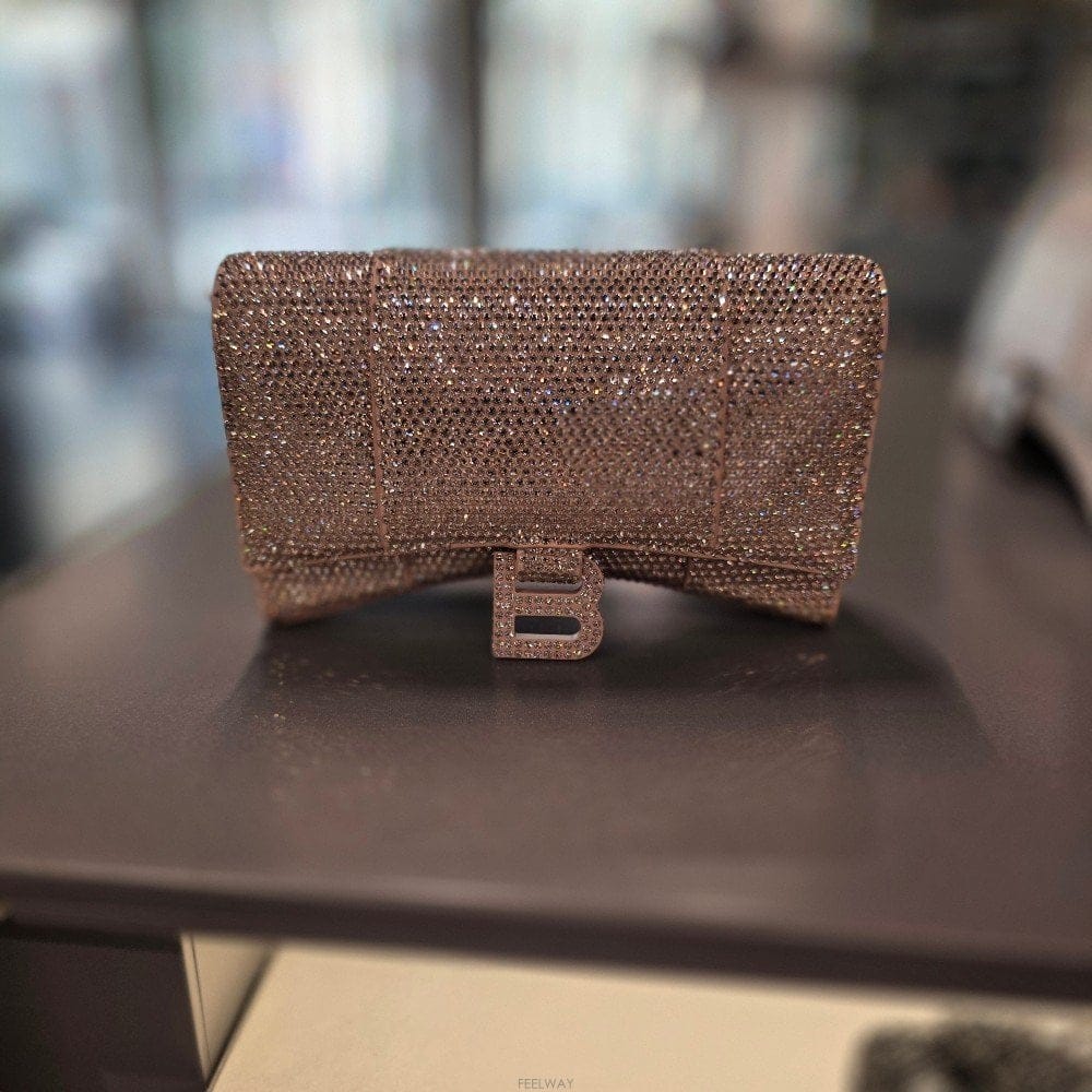 Balenciaga �߷��þư� �ƿ��۷��� ���ν��� ü�ι� 656050 2AAFH 5582�߷��þư� �ƿ��۷��� ���ν��� ü�ι� 656050 2AAFH 558