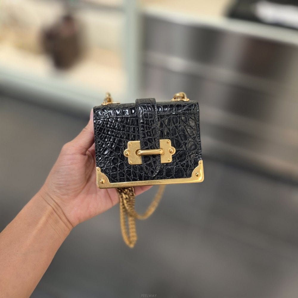 PRADA ����� ī�̿� ũ��Ŀ �̴� ü�ι� 1BH058����� ī�̿� ũ��Ŀ �̴� ü�ι� 1BH058