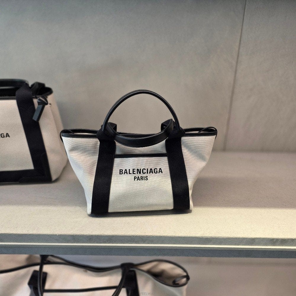 Balenciaga �߷��þư� ��Ƹ��� ���� ��Ʈ�� 805118 2ABBN 9260�߷��þư� ��Ƹ��� ���� ��Ʈ�� 805118 2ABBN 9260