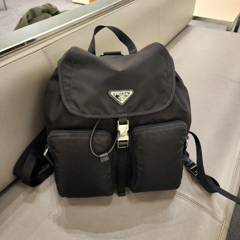 PRADA ����� �ﰢ�ΰ� ���Ϸ� ���� 1BZ005����� �ﰢ�ΰ� ���Ϸ� ���� 1BZ005