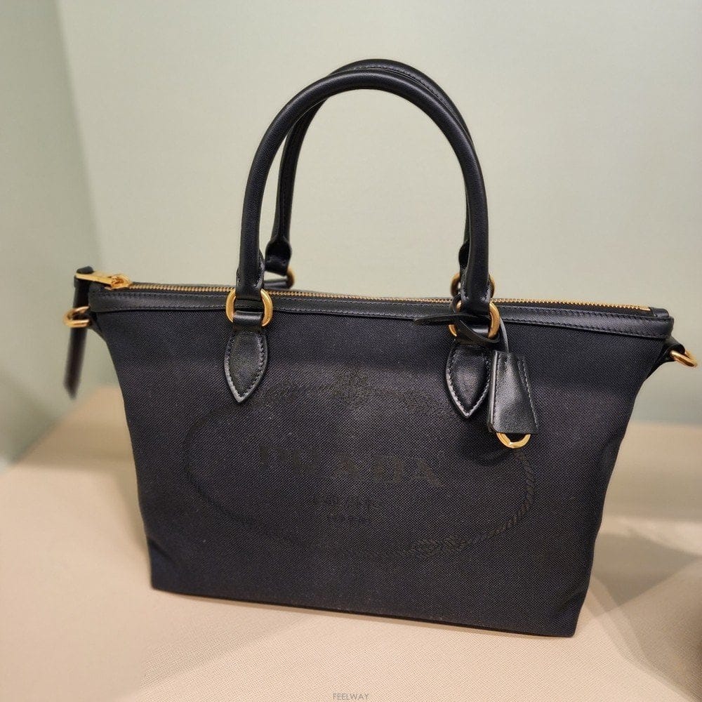 PRADA ����� �ΰ� ��ī�� ��Ʈ�� 1BA104����� �ΰ� ��ī�� ��Ʈ�� 1BA104