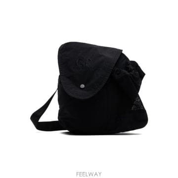 CP company 26 FW CP���۴� ���� �׼����� �޽����� 262357M17000626 FW CP���۴� ���� �׼����� �޽����� 262357M170006