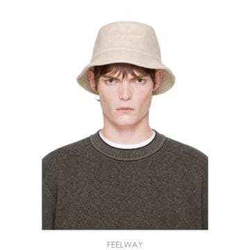 Jacquemus 26 FW ��ũ���� ������ �� īü�̷� ��Ŷ�� 252553M14001426 FW ��ũ���� ������ �� īü�̷� ��Ŷ�� 252553M140014