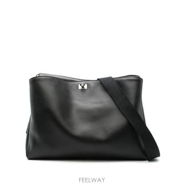 Balenciaga 26 FW �߷��þư� �ε��� ��� �� 8218872ABOX TP45505042126 FW �߷��þư� �ε��� ��� �� 8218872ABOX TP45505042