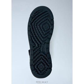 26 F/W 나이키 에어 포스 1 럭스 스니커즈 JA3822-010 B0112329277