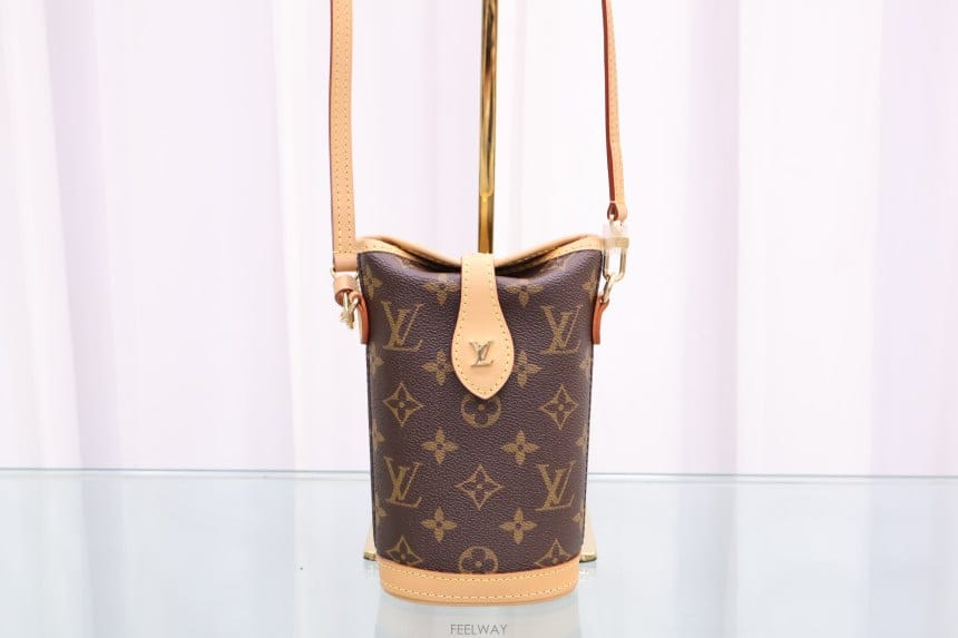 Louis Vuitton ���̺��� ���� �� �Ŀ�ġ ũ�ν��� M80874 ��ȭ�����ŷ��̺��� ���� �� �Ŀ�ġ ũ�ν��� M80874 ��ȭ������