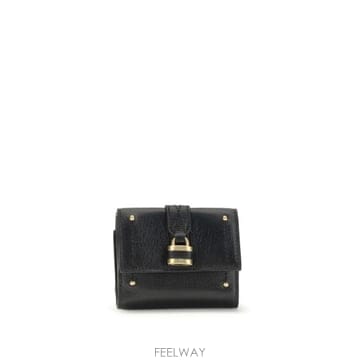 Chloe �δ��� Chloe ���ο� ���� �����δ��� Chloe ���ο� ���� ����