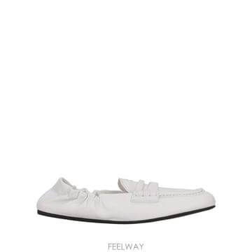 Miu Miu �δ��� MIU MIU �̿�̿� ������ �����δ��� MIU MIU �̿�̿� ������ ����