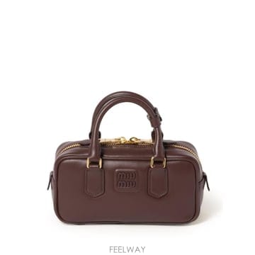Miu Miu �δ��� MIU MIU �̿�̿� �Ƹ�ī�� ���ַ� ��Ʈ���δ��� MIU MIU �̿�̿� �Ƹ�ī�� ���ַ� ��Ʈ��