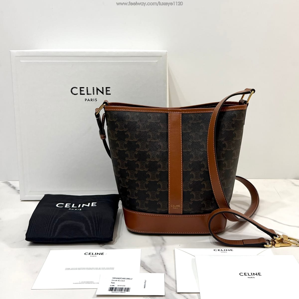 CELINE ������ Ʈ������ ĵ���� ī����Ų ���� ��Ŷ�� ź 191442CAS-04LU������ Ʈ������ ĵ���� ī����Ų ���� ��Ŷ�� ź 191442C
